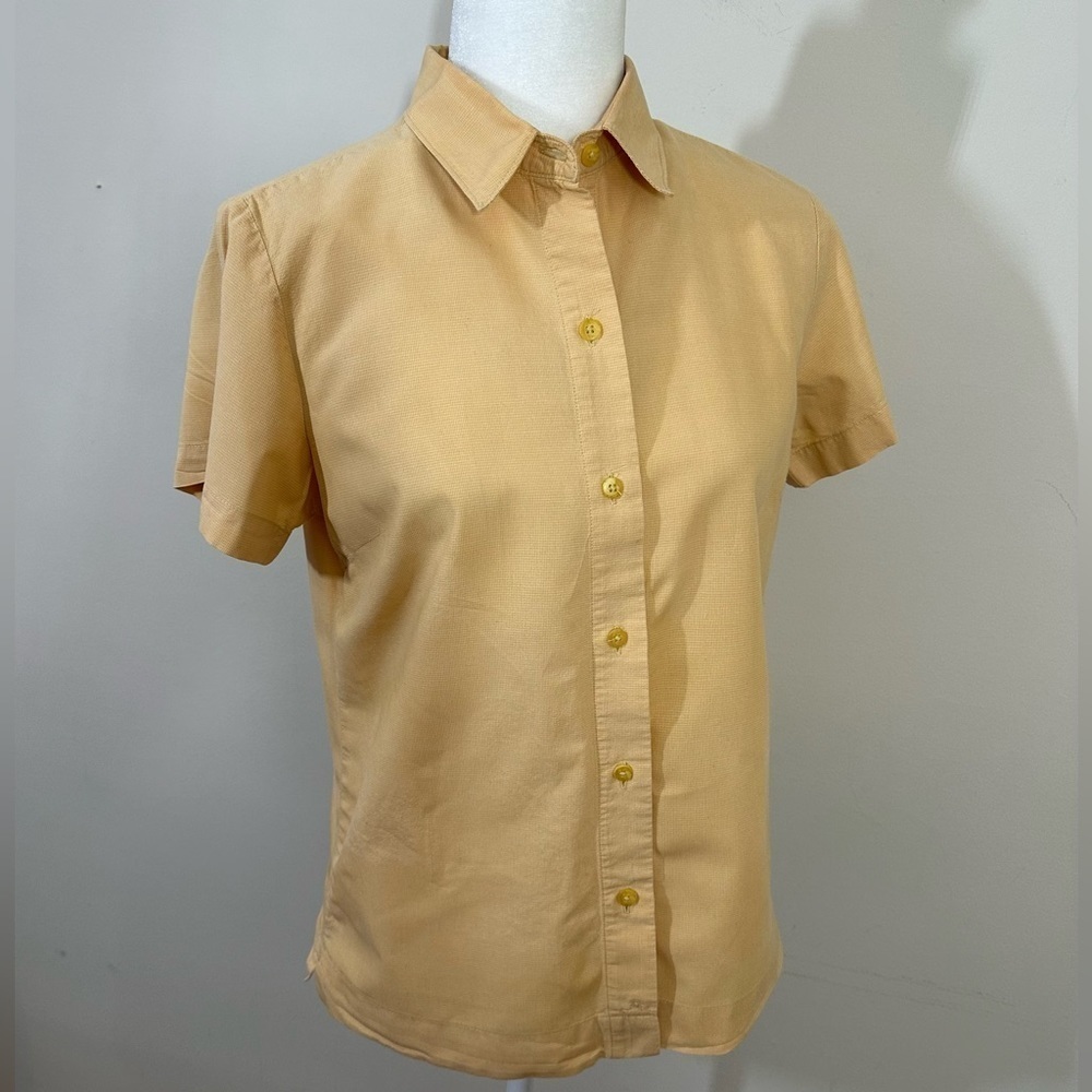 Wool rich sz s button down shirt short sleeves. Fabric looks almost like a check